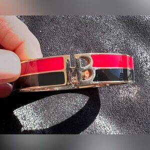 Henri Bendel HB Logo Enamel Bangle – Black & Red – Fifth Avenue Era ✨